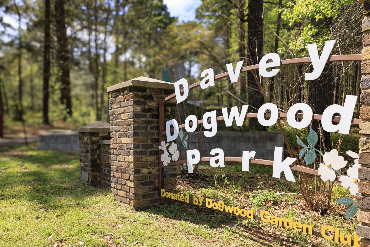 Davey Dogwood Park sign